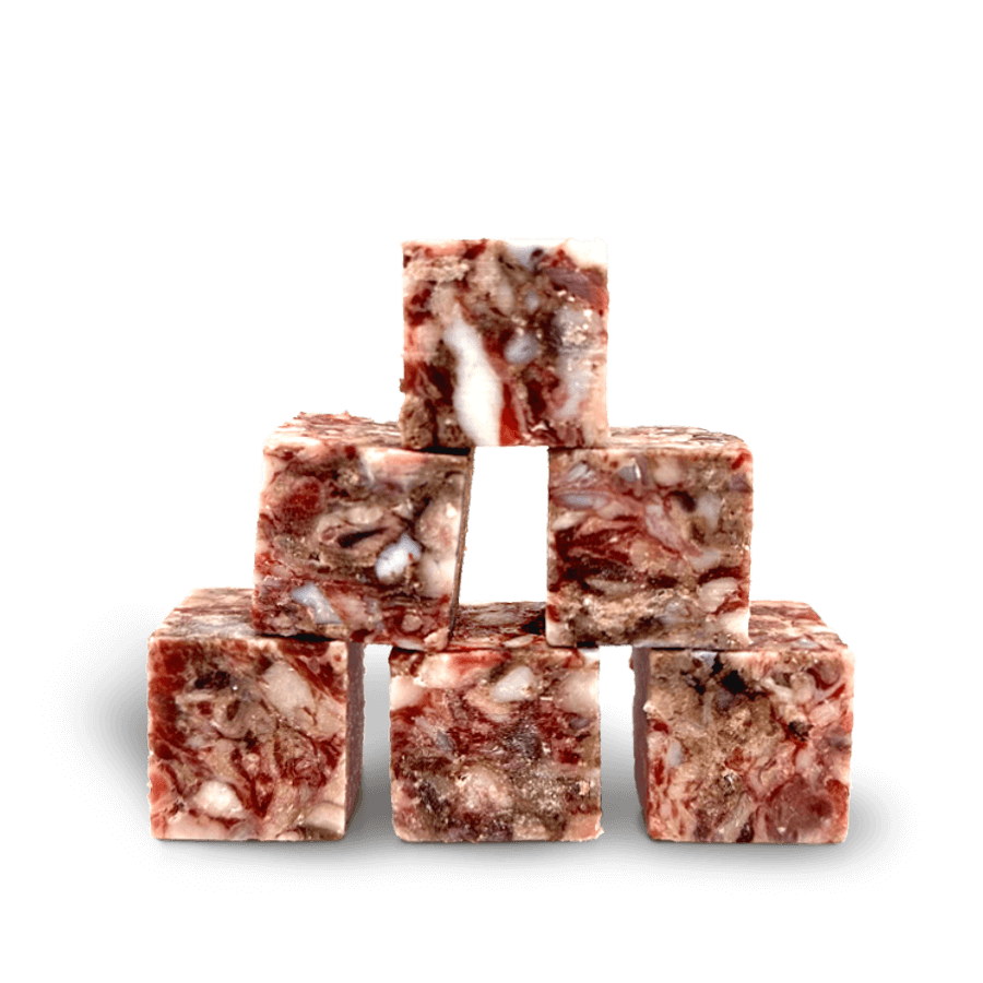 Brustbein vom Büffel, fein zerkleinert Brustbein vom Büffel, fein zerkleinert