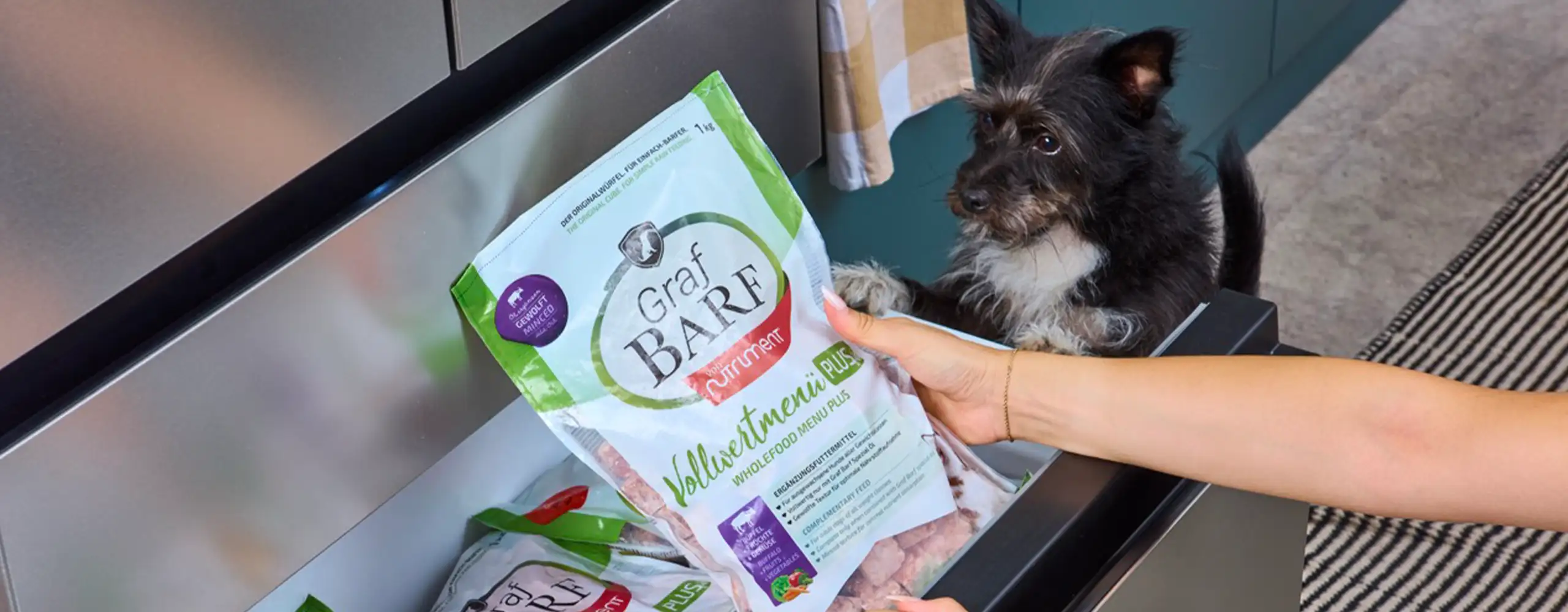 Graf BARF Vollwertmenü Plus mit Hund